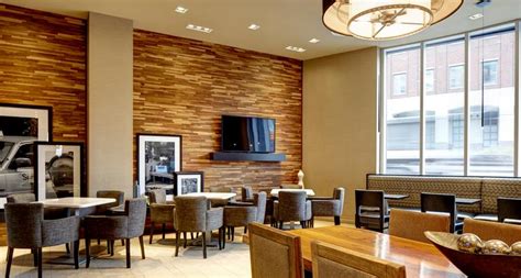 Hampton Inn Brooklyn Downtown Hotel by Barclays Center .